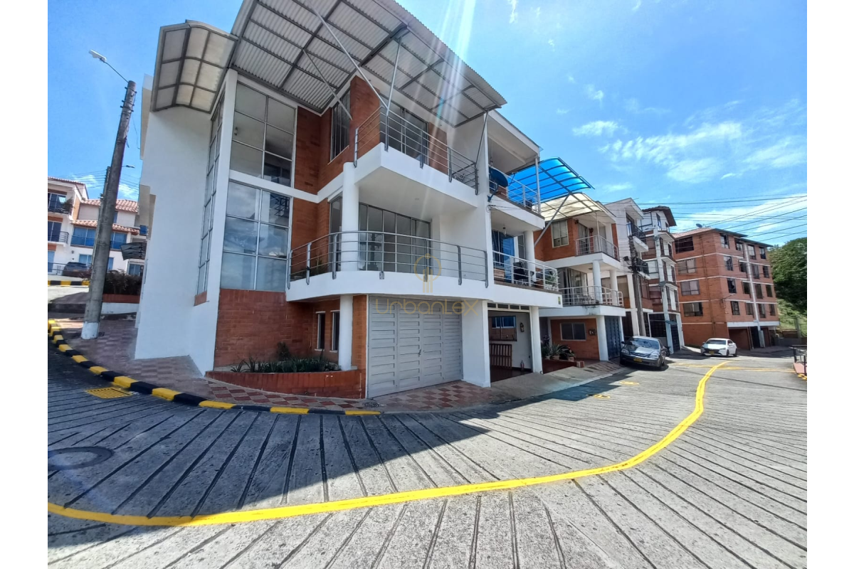 UrbanLex vende casa conjunto, área 186m2 $460Millones