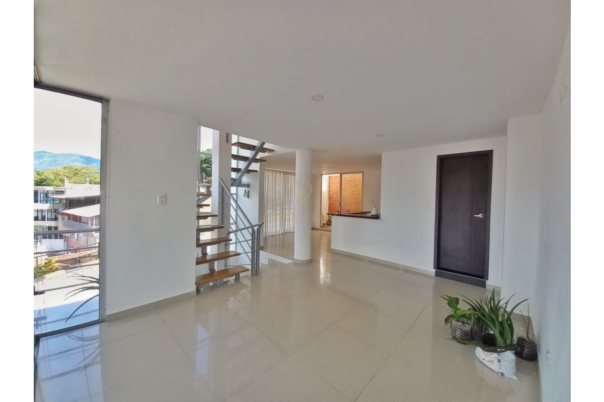 UrbanLex vende casa conjunto, área 186m2 $460Millones