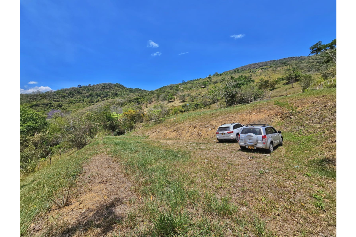 UrbanLex vente lote-Pilones, área 1.664m2 $180Millones