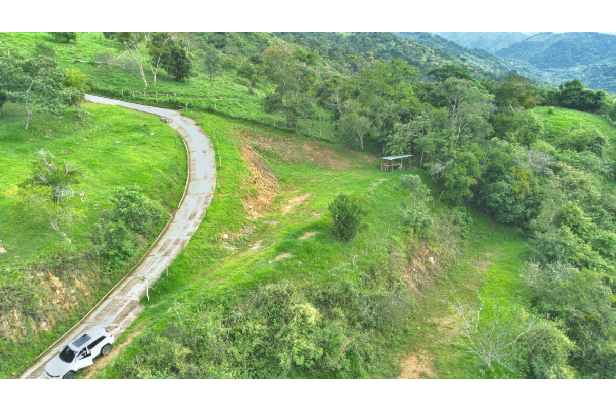 UrbanLex vente lote-Pilones, área 1.664m2 $180Millones