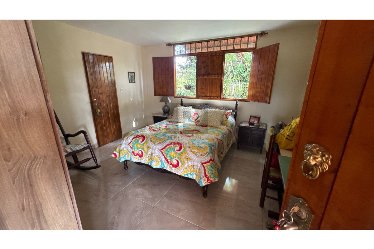 Finca en Venta en Lago Calima 3125 m² | Casa de 5 habitaciones | Cerca al lago | Ideal inversión