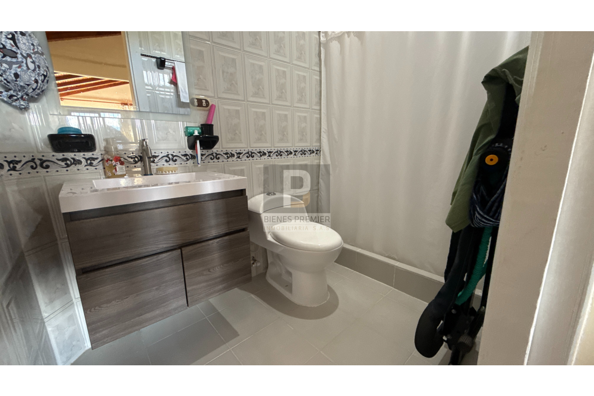 Finca en Venta en Lago Calima 3125 m² | Casa de 5 habitaciones | Cerca al lago | Ideal inversión