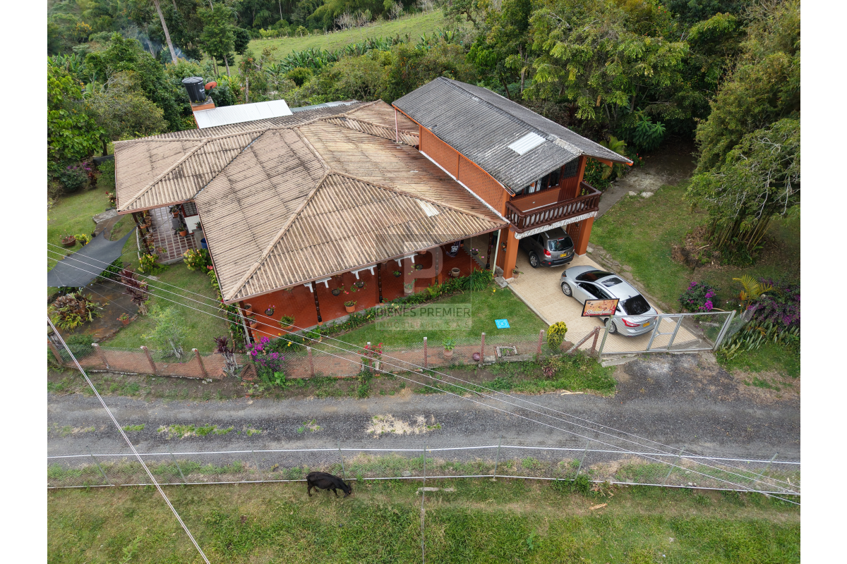 Finca en Venta en Lago Calima 3125 m² | Casa de 5 habitaciones | Cerca al lago | Ideal inversión