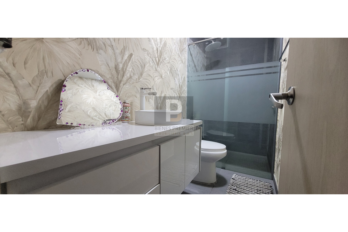 Apartamento en Venta en El Ingenio Cali 115 m² | Remodelado | 3 habitaciones | Balcón | 2 parqueaderos