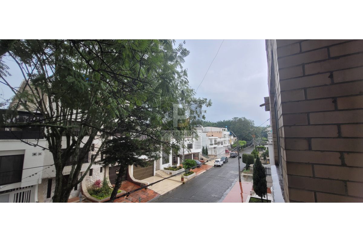 Apartamento en Venta en El Ingenio Cali 115 m² | Remodelado | 3 habitaciones | Balcón | 2 parqueaderos