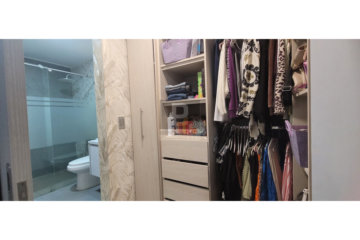 Apartamento en Venta en El Ingenio Cali 115 m² | Remodelado | 3 habitaciones | Balcón | 2 parqueaderos