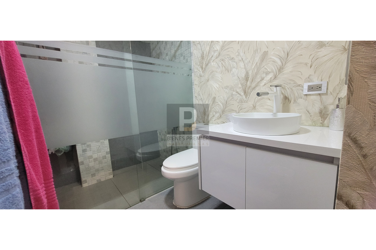 Apartamento en Venta en El Ingenio Cali 115 m² | Remodelado | 3 habitaciones | Balcón | 2 parqueaderos