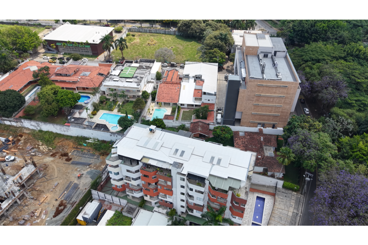 Apartamento en Venta en Ciudad Jardín Cali 89 m² | Moderno | Balcón | 2 parqueaderos