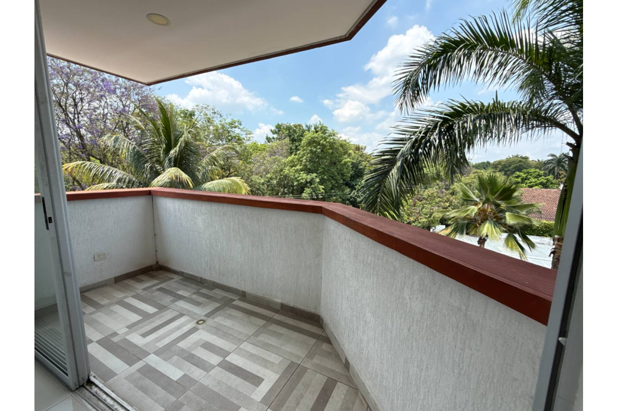 Apartamento en Venta en Ciudad Jardín Cali 89 m² | Moderno | Balcón | 2 parqueaderos