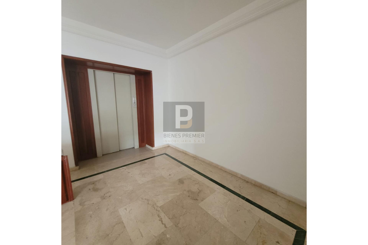 Apartamento en Venta en El Ingenio Cali 180 m² | Ascensor privado | 3 habitaciones y estudio | Amplio