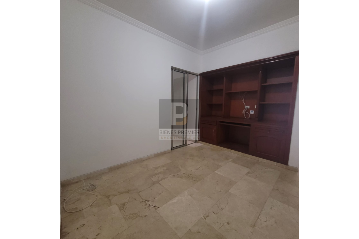 Apartamento en Venta en El Ingenio Cali 180 m² | Ascensor privado | 3 habitaciones y estudio | Amplio