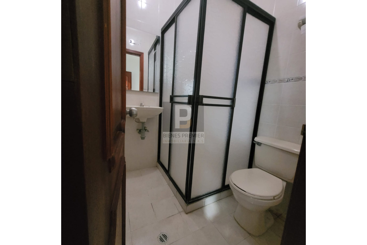 Apartamento en Venta en El Ingenio Cali 180 m² | Ascensor privado | 3 habitaciones y estudio | Amplio