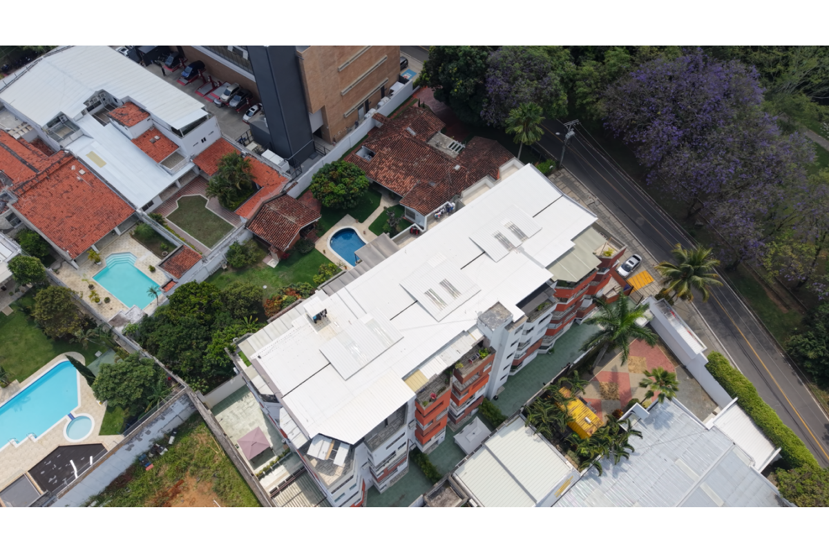 Penthouse en Venta en Ciudad Jardín Cali 182 m² | Moderno | 3 alcobas | Balcón con vista panorámica y piscina