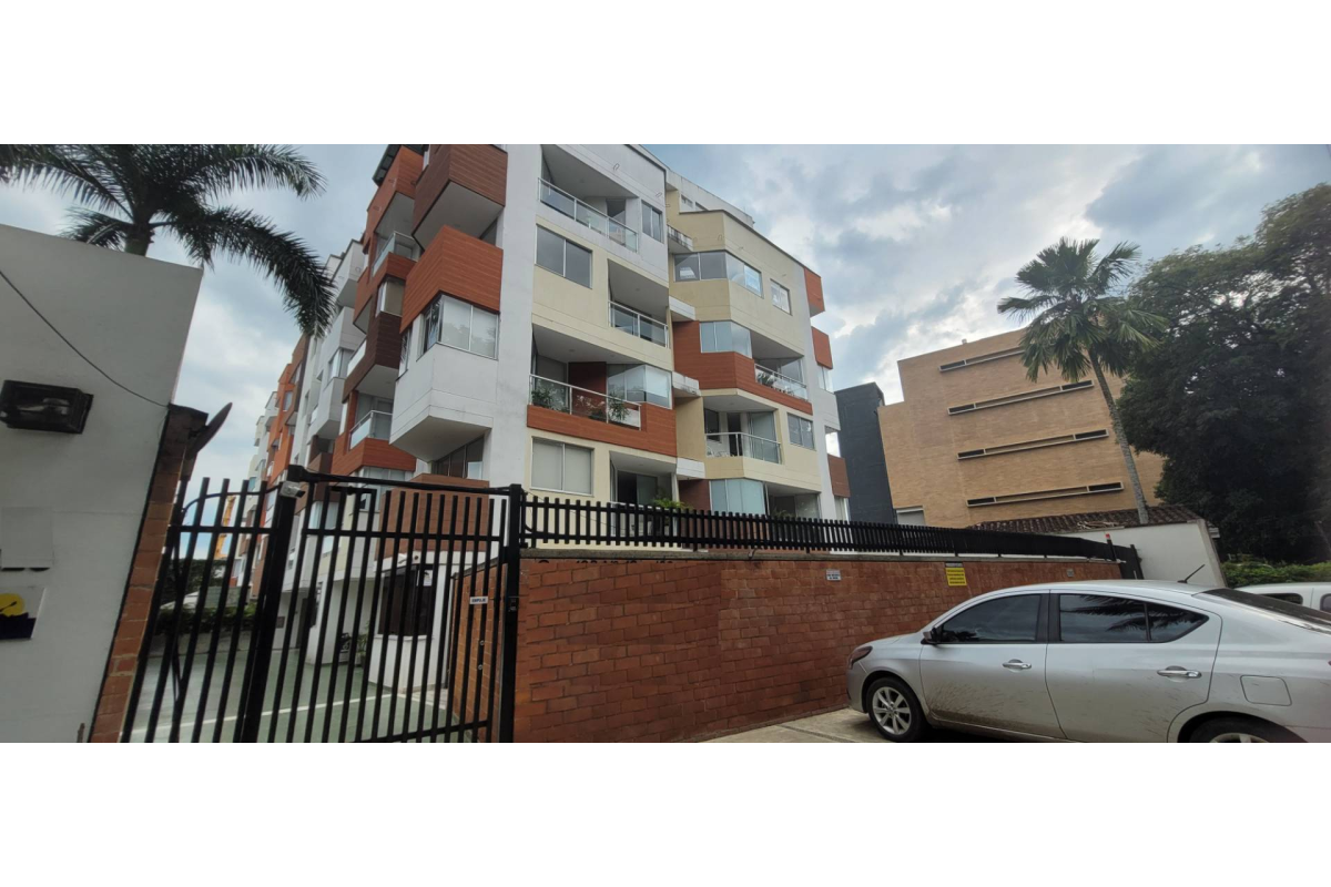 Penthouse en Venta en Ciudad Jardín Cali 182 m² | Moderno | 3 alcobas | Balcón con vista panorámica y piscina