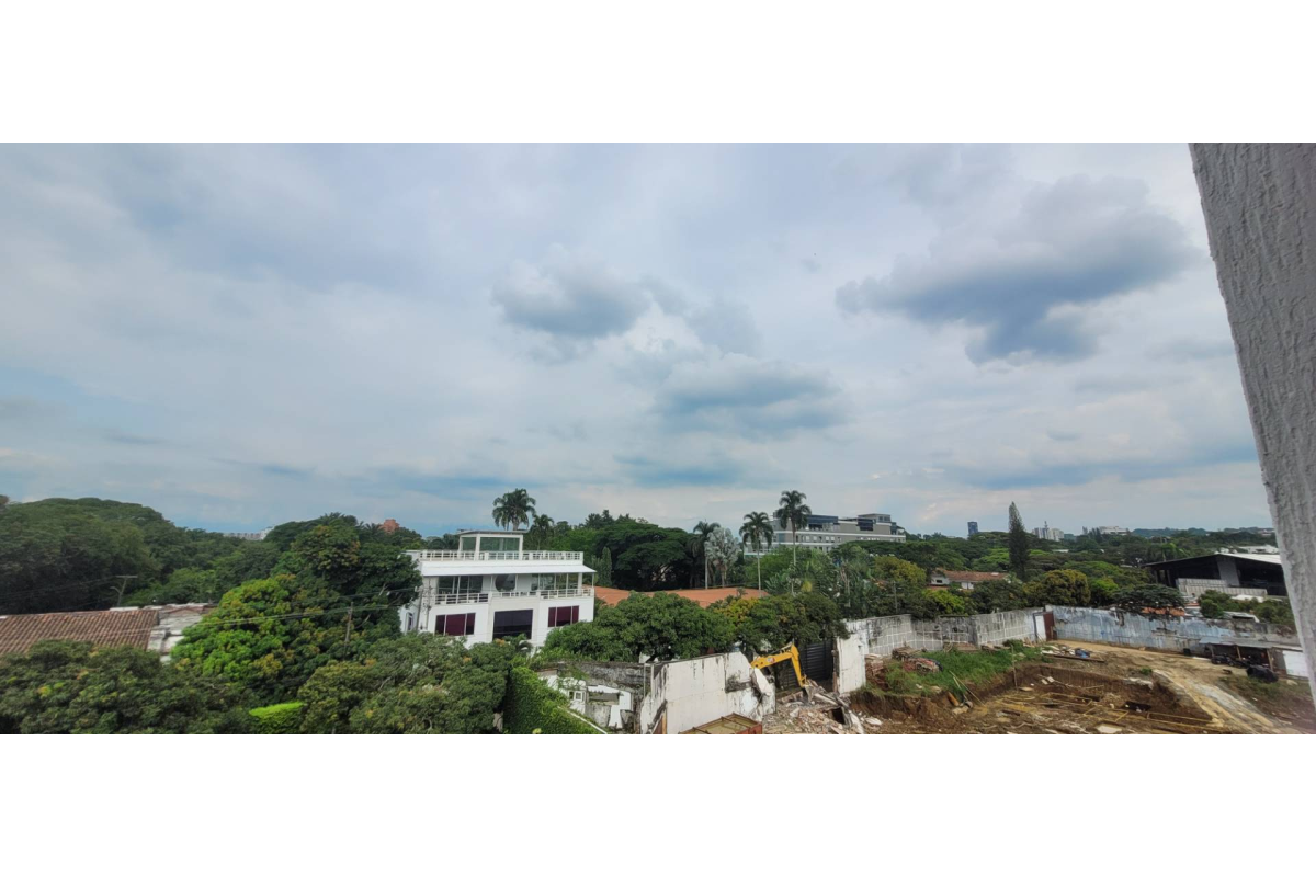 Penthouse en Venta en Ciudad Jardín Cali 182 m² | Moderno | 3 alcobas | Balcón con vista panorámica y piscina