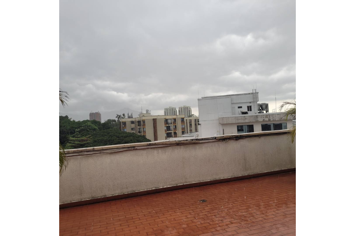 Apartamento en Venta en El Limonar Cali 108 m² | 3 habitaciones | Amplio e iluminado | Zona residencial