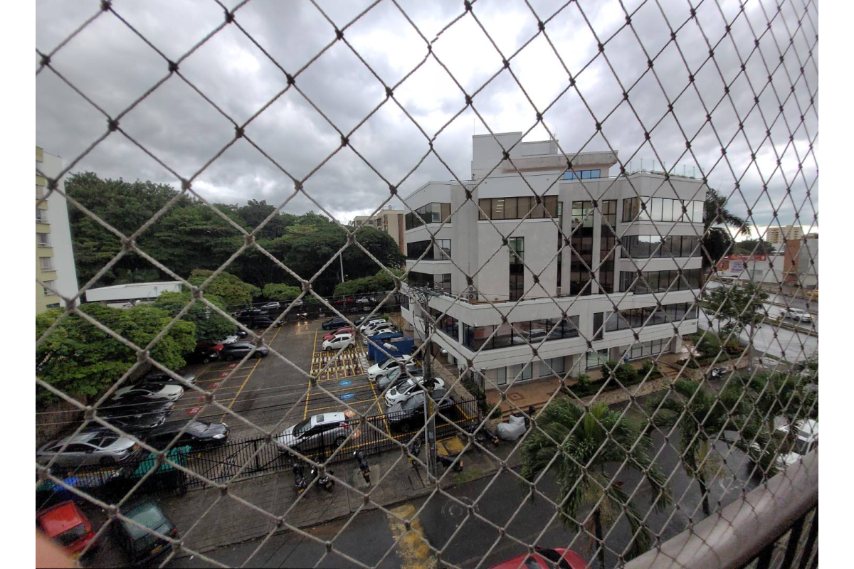 Apartamento en Venta en El Limonar Cali 108 m² | 3 habitaciones | Amplio e iluminado | Zona residencial