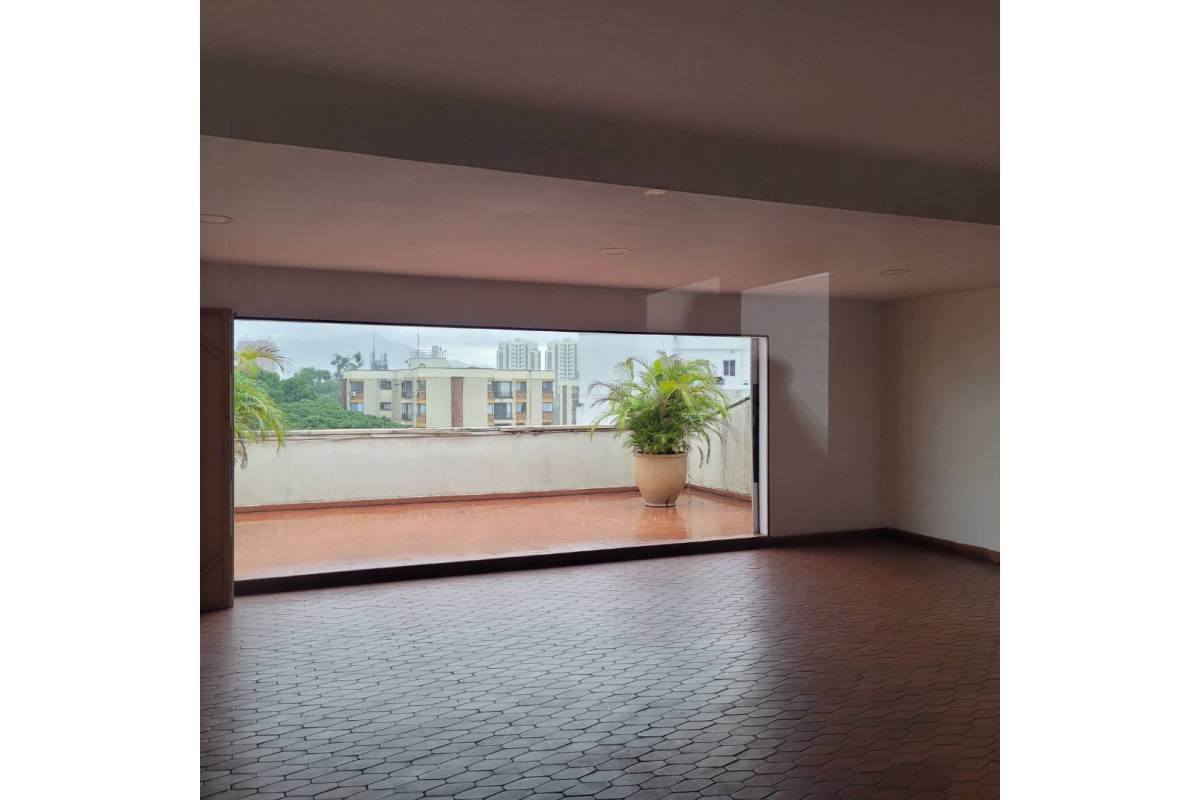 Apartamento en Venta en El Limonar Cali 108 m² | 3 habitaciones | Amplio e iluminado | Zona residencial