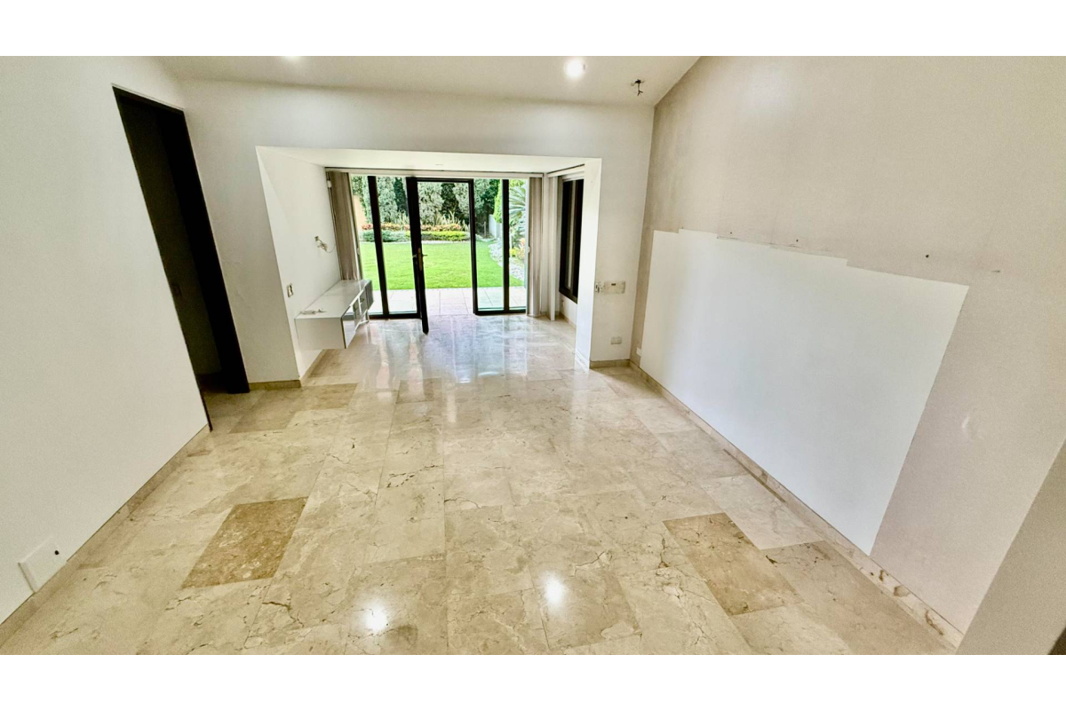 Casa en Venta en Pance Cali 1000 m² lote 430 m² construidos | Piscina y turco | 4 habitaciones | Lujo