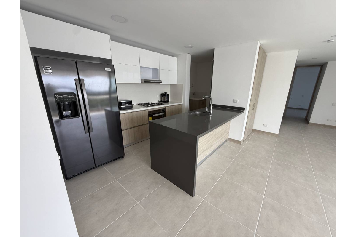 Apartamento en Arriendo en Alfaguara Jamundí 100 m² | 2 habitaciones con estudio | 2 parqueaderos | Zona campestre