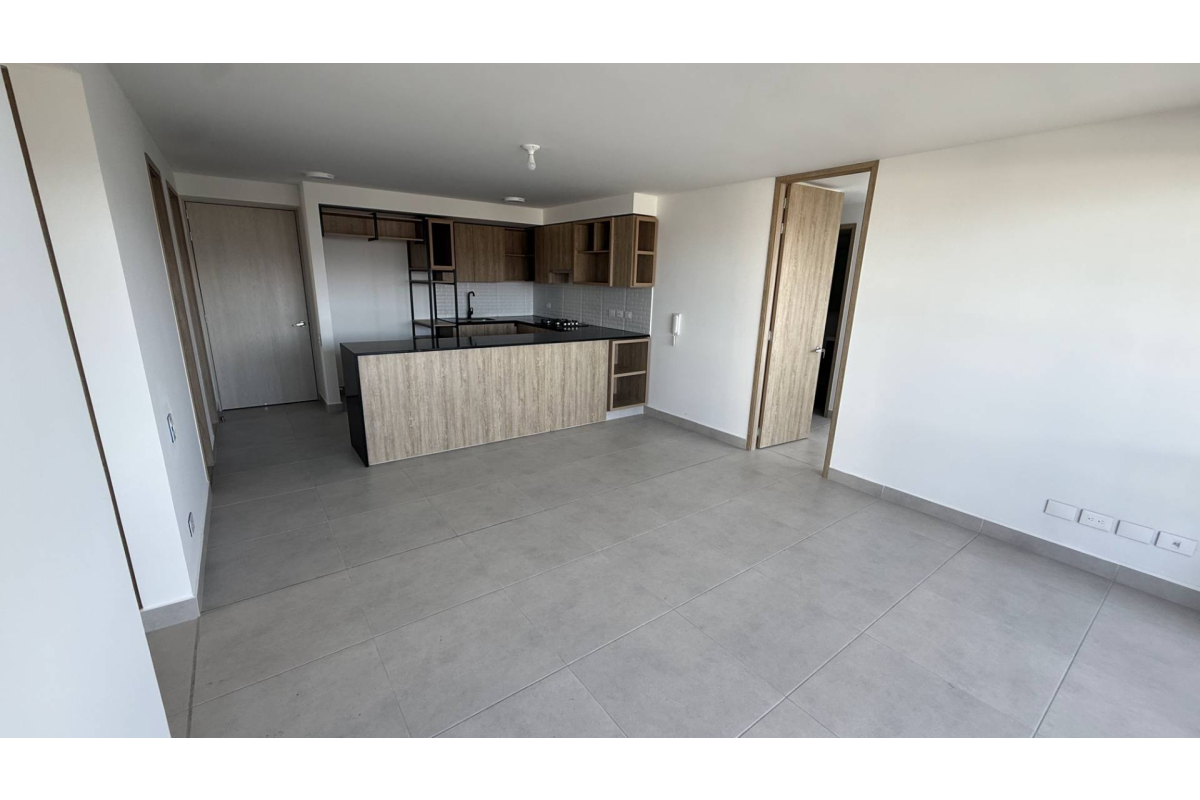 Apartamento en arriendo en Valle del Lili Cali 100 m² | Piso 13 con balcón | 3 habitaciones | 2 parqueaderos