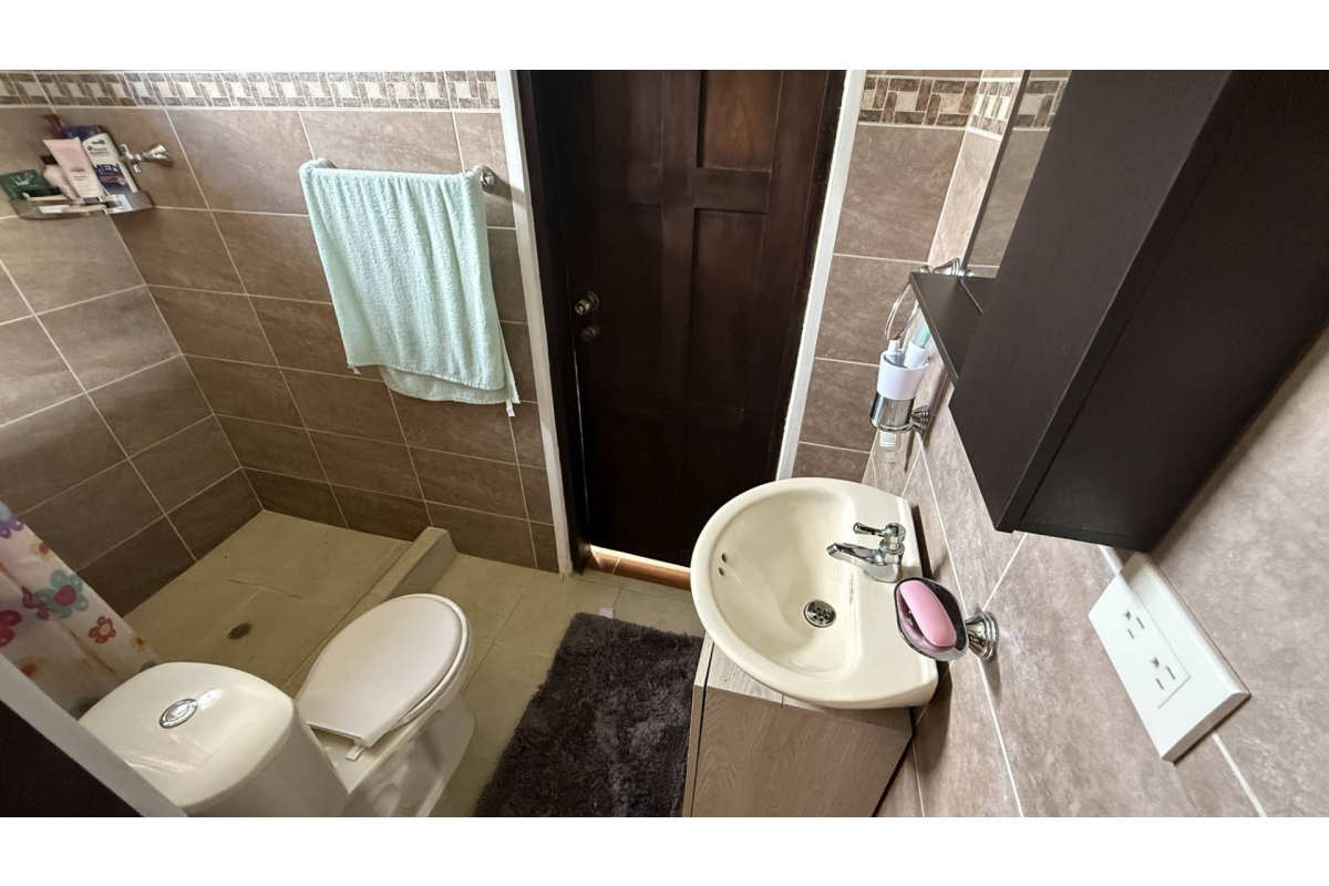 Casa Campestre en Arriendo en Lago Calima Calima Darién | Amoblada | Vista panorámica | Finca para descanso