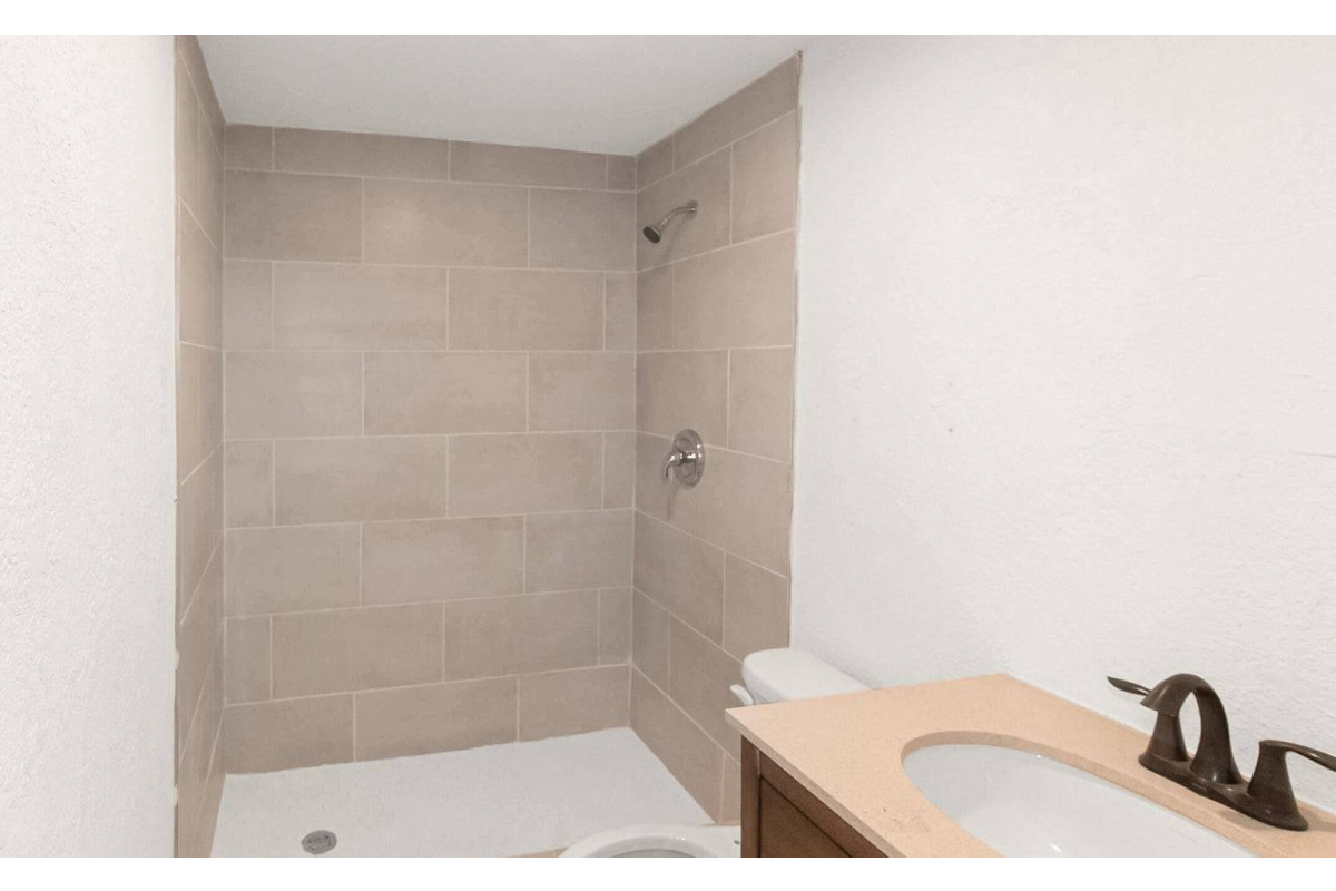 Casa en Venta en College Gardens Jacksonville Florida | Zona residencial | Vivienda familiar e inversión