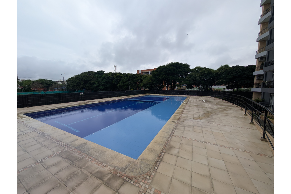 Apartamento en Venta en Quintas de Don Simón Cali 110 m² | 3 Habitaciones | Piso 11 | 2 Parqueaderos | Conjunto con Piscina