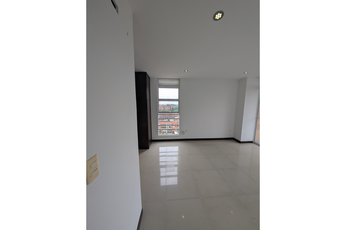 Apartamento en Venta en Quintas de Don Simón Cali 110 m² | 3 Habitaciones | Piso 11 | 2 Parqueaderos | Conjunto con Piscina