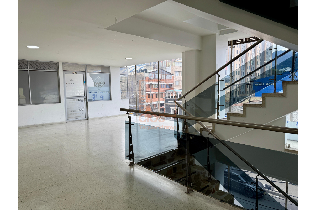 Locales en Arriendo, Ricaurte Bogotá - LOAR314