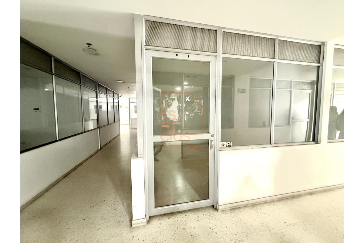 Locales en Arriendo, Ricaurte Bogotá - LOAR321